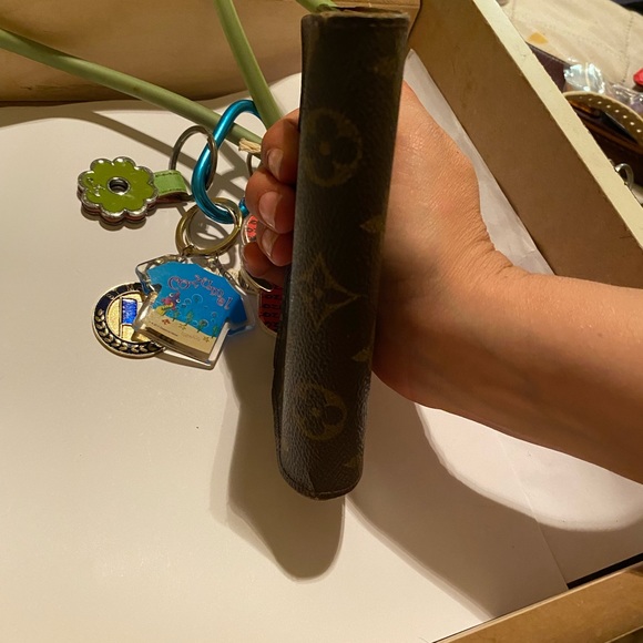 Sold Louis Vuitton Monogram Porte-Monnaie Tresor Wallet very good condition. - Picture 6 of 9